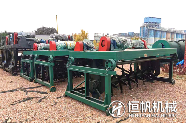 有機肥料生產(chǎn)設(shè)備哪家好?鄭州恒帆機械值得您的信賴(圖1) 有機肥翻拋機