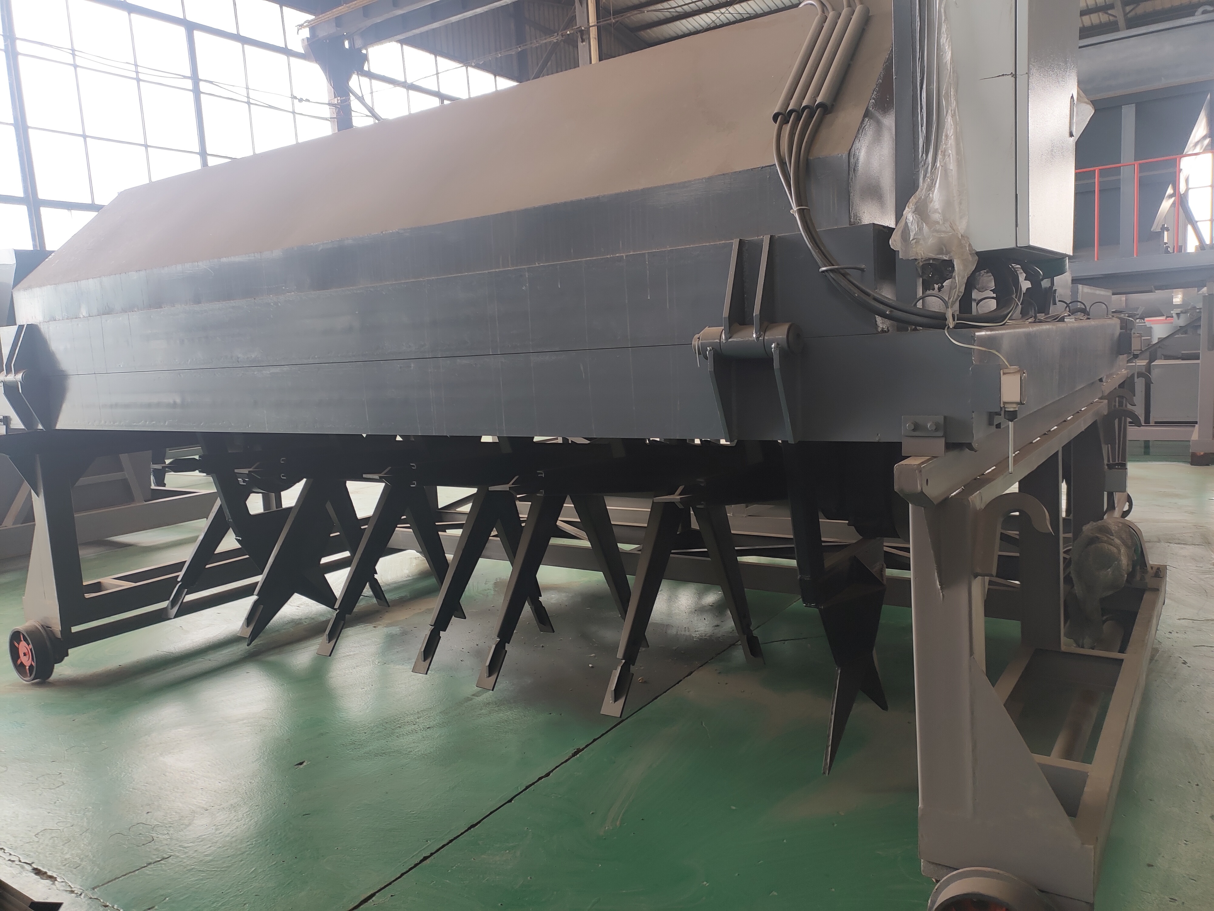 一般建議使用動物糞便。有機質含量越，效果就越好，這是真的嗎？(圖1)