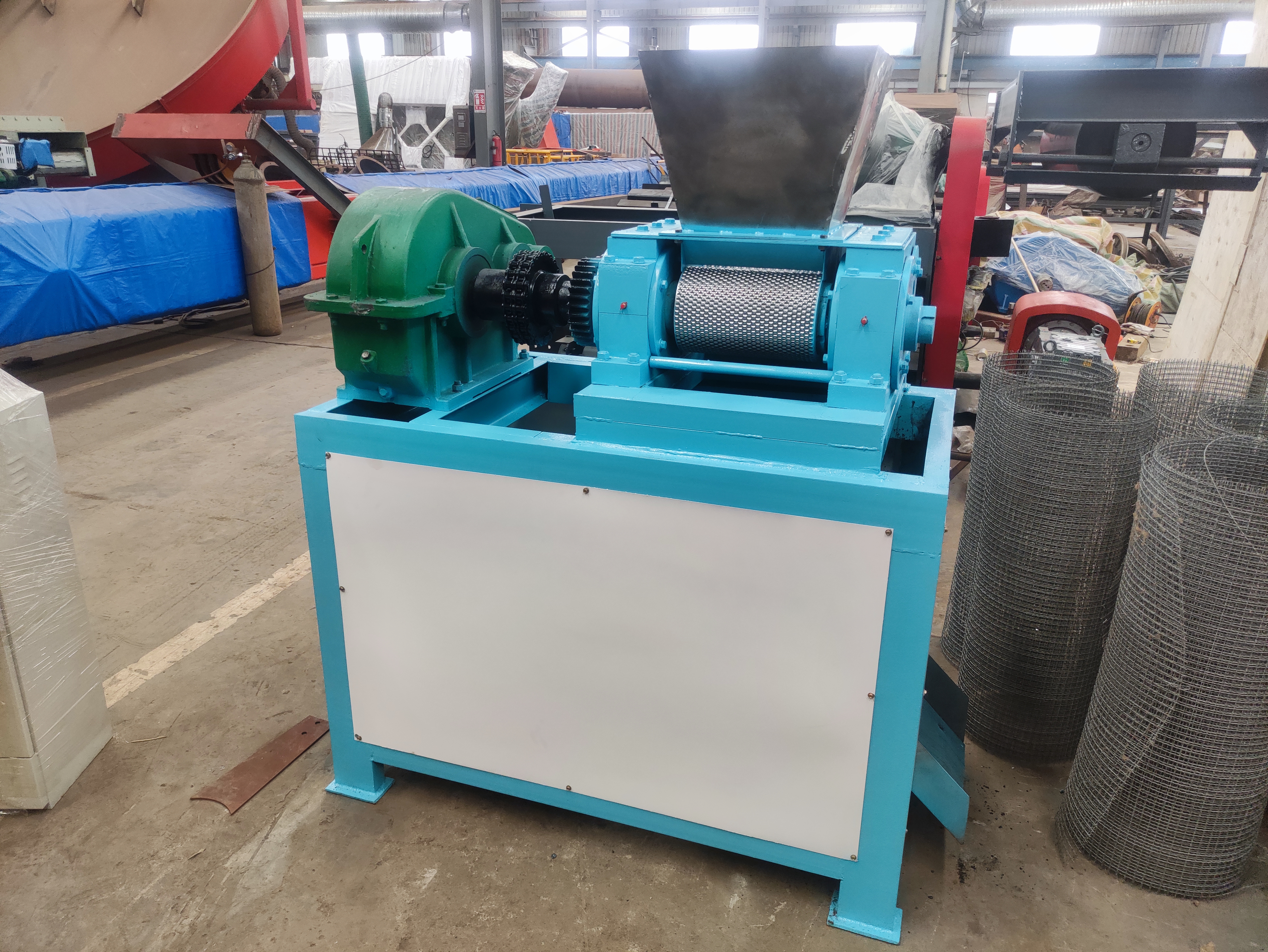 有機肥造粒機在使用和操作時有哪些注意事項?(圖1) 有機肥造粒機在使用和操作時有哪些注意事項?(圖1)